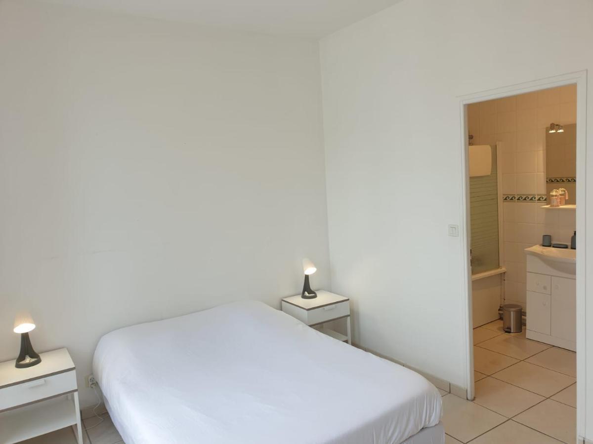 Maison 150M2 Jardin A Louer En Entier, Bordeaux Centre Chartrons, 3 Chambres 3 Salles De Bains 1 Canape-Lit Llllnumero De Telephone Dans L'Annonce Si Questionlll Екстер'єр фото