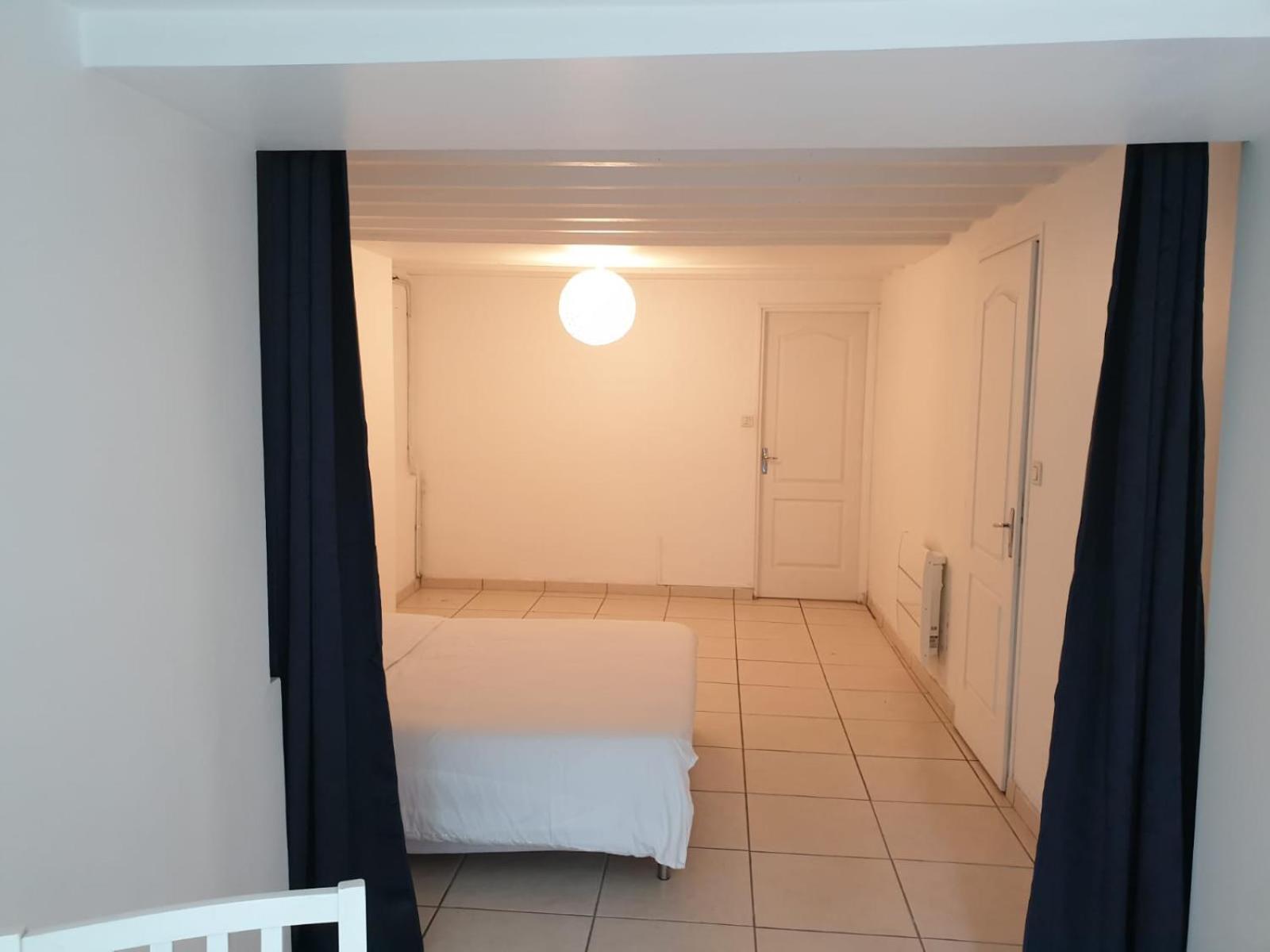 Maison 150M2 Jardin A Louer En Entier, Bordeaux Centre Chartrons, 3 Chambres 3 Salles De Bains 1 Canape-Lit Llllnumero De Telephone Dans L'Annonce Si Questionlll Екстер'єр фото